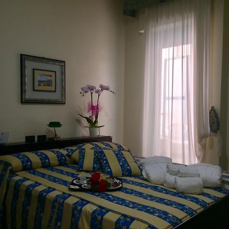Sea Palace Hotel Fuscaldo Esterno foto