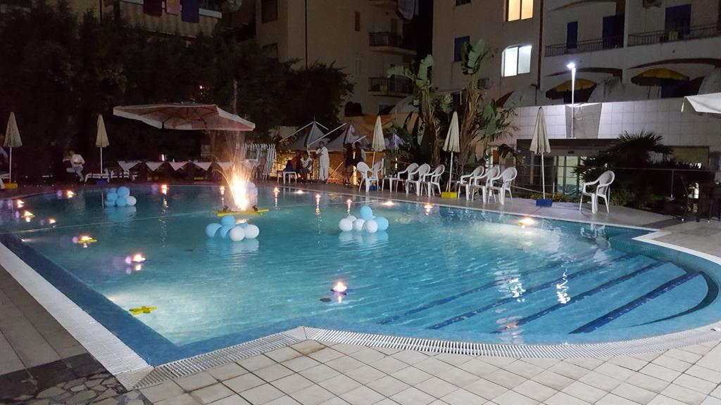 Sea Palace Hotel Fuscaldo Esterno foto